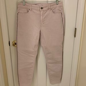 White House Black Market The Mid Rise Skinny Crop jean,sz. 14, light pink, NWT!